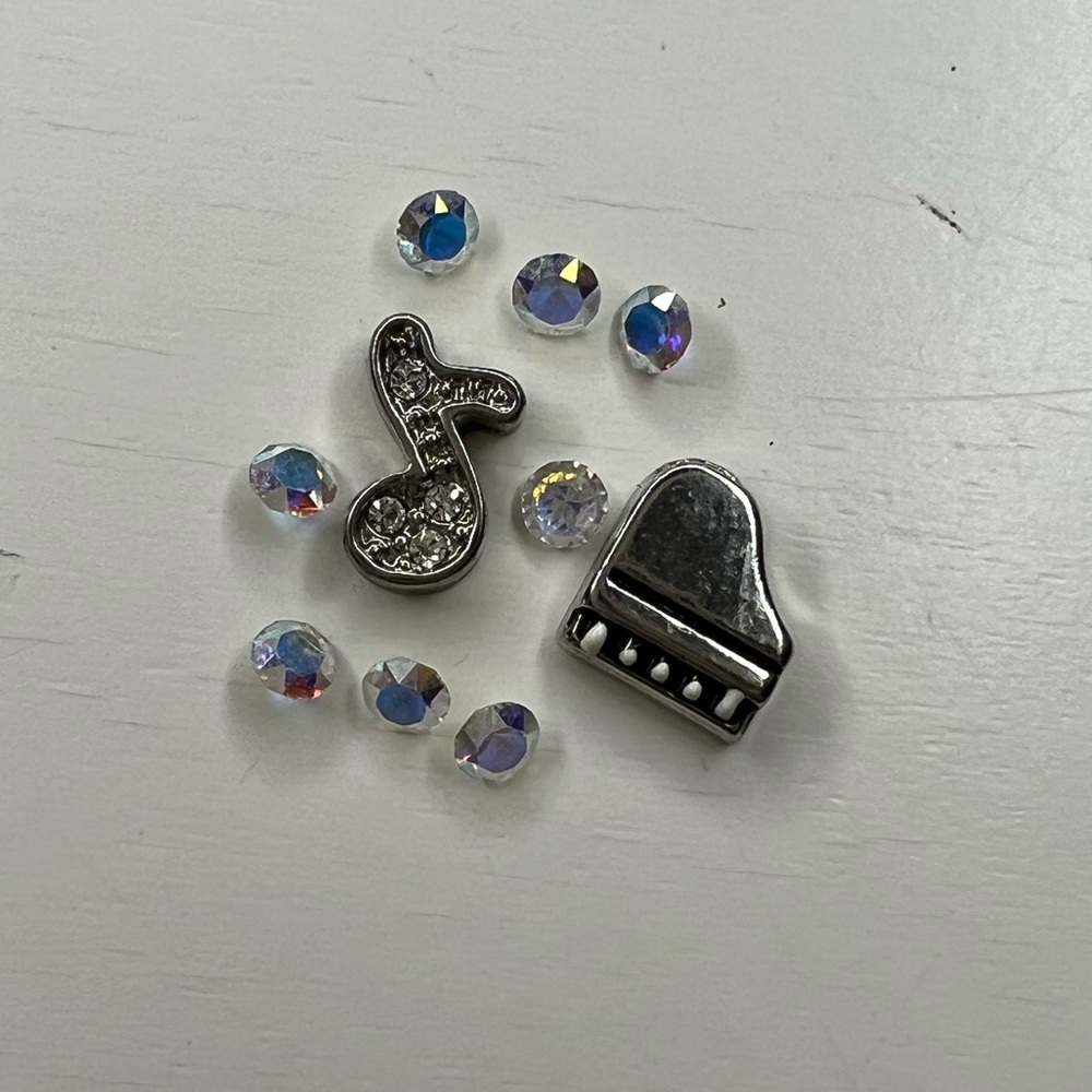 Origami owl theatre 🎭 and music 🎵 charm pack - Picture 2 of 2